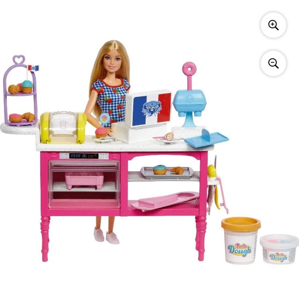 Malibu Barbie Doll With It Takes Two Cafe & 18 Accessories
